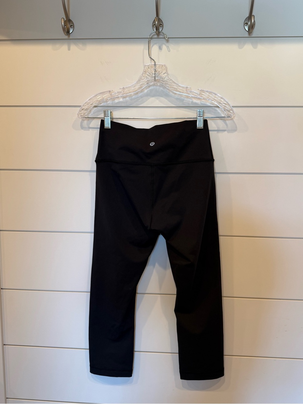 Lululemon Black Wunder Under Crop (Hi-Rise) *Full-On Luon 21" Leggings - Picture 4 of 8